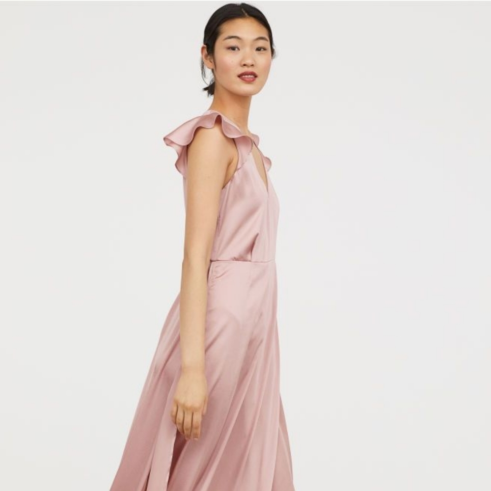 Satin maxi dress in vintage pink sz 4